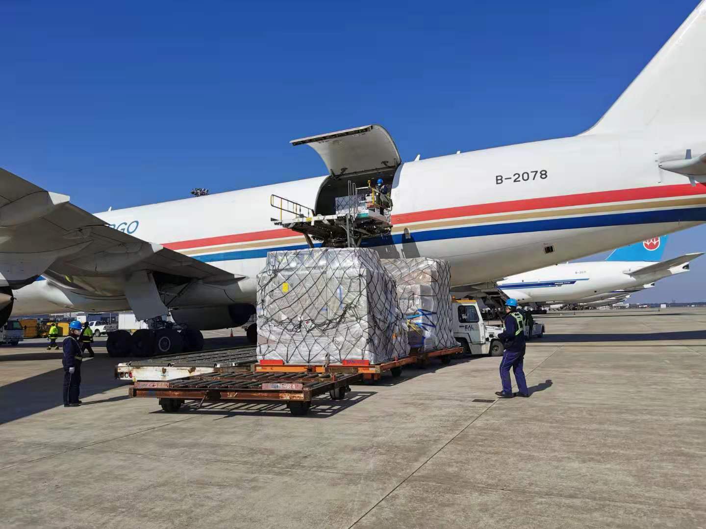 日本空派專線